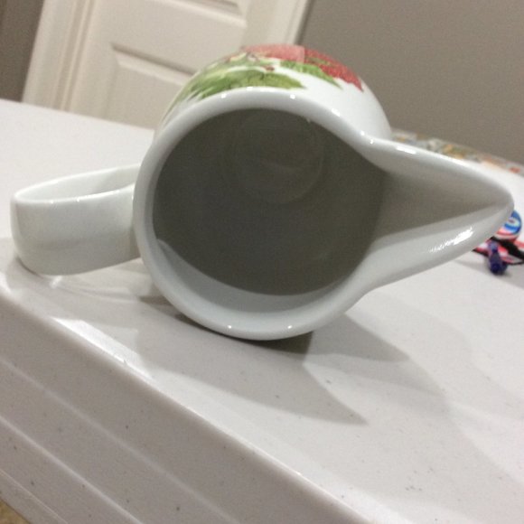 Portmeirion/Red Currant Small Creamer - Picture 4 of 4